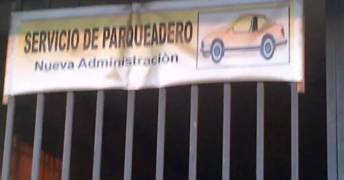 PARQUEADERO VERSALLES EL REFUGIO PARQUEADERO VERSALLES EL REFUGIO
